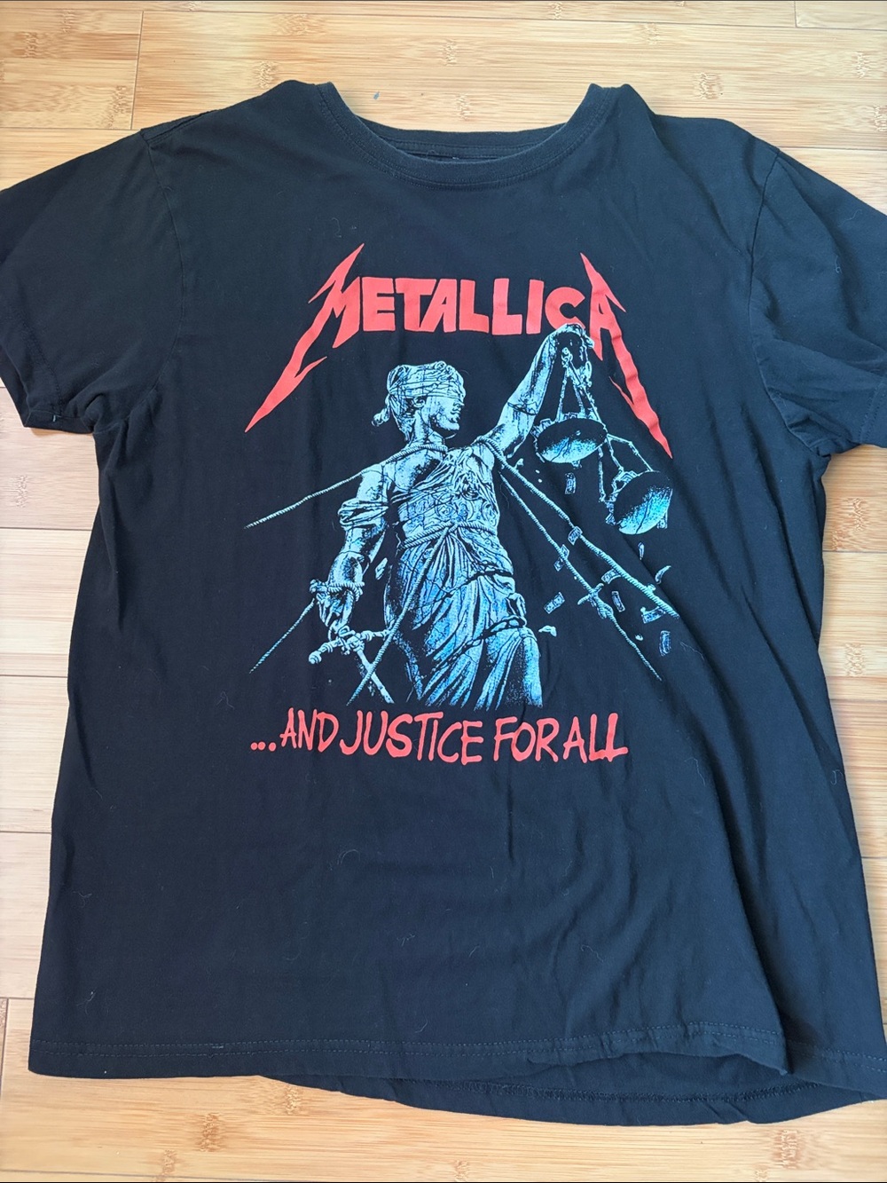 Metallica Graphic Band Tee in Black with Red Logo Size Medium